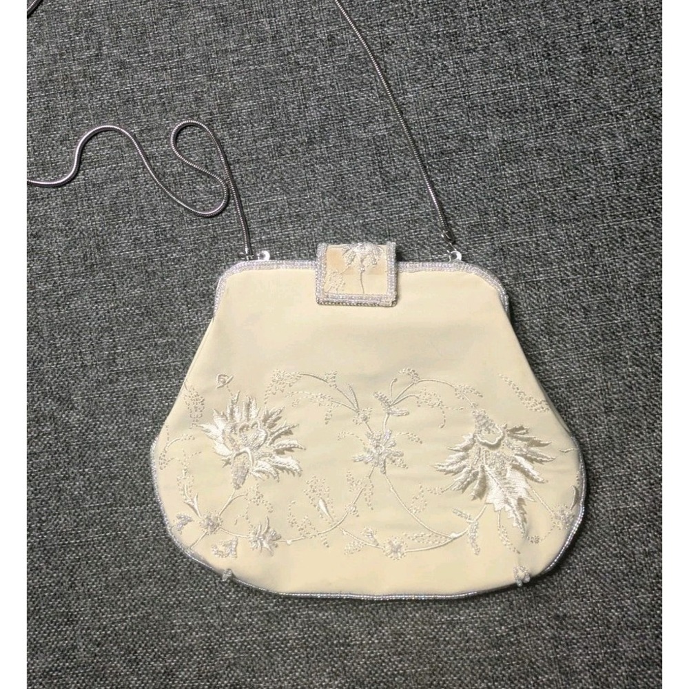 Galitzine Accessori Embroidered Floral shoulder bag handbag White purse